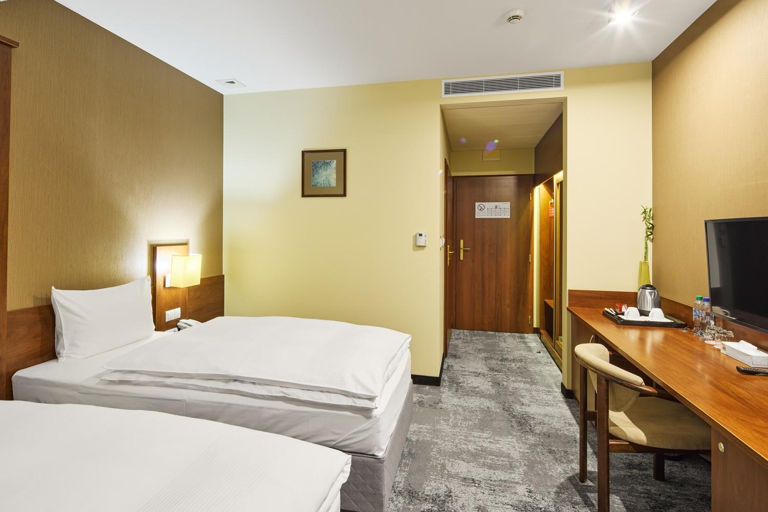 Hotel Na Polboru Sieradz Dış mekan fotoğraf