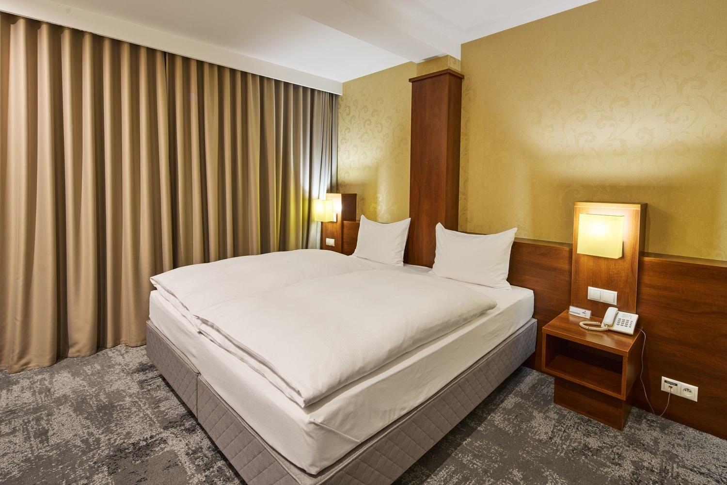 Hotel Na Polboru Sieradz Dış mekan fotoğraf