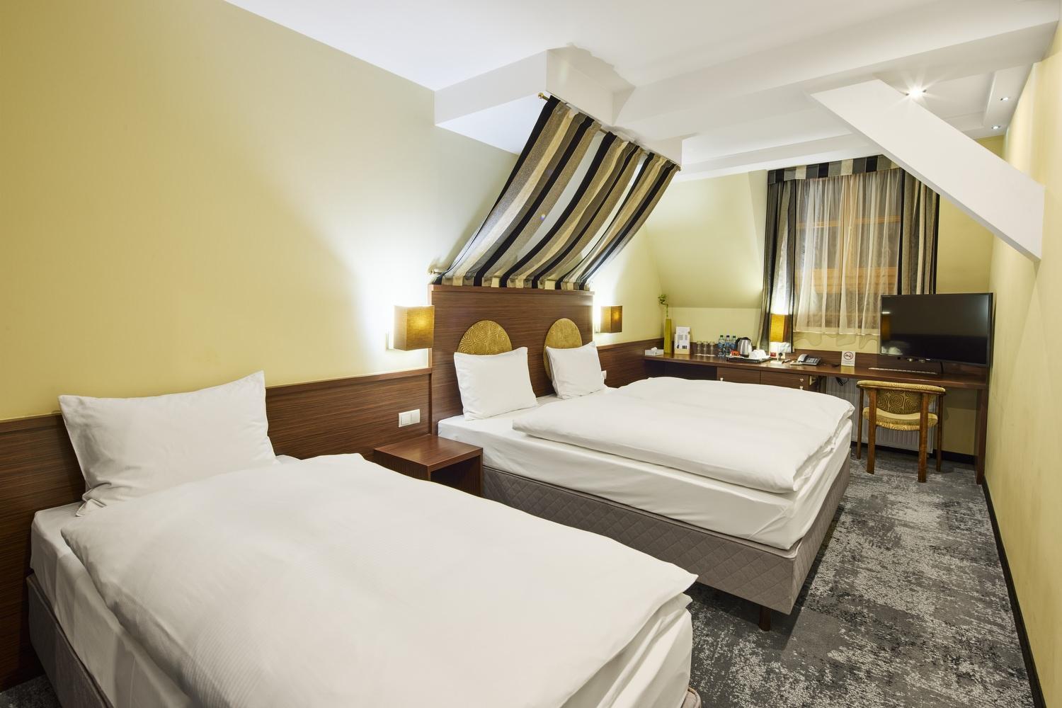 Hotel Na Polboru Sieradz Dış mekan fotoğraf