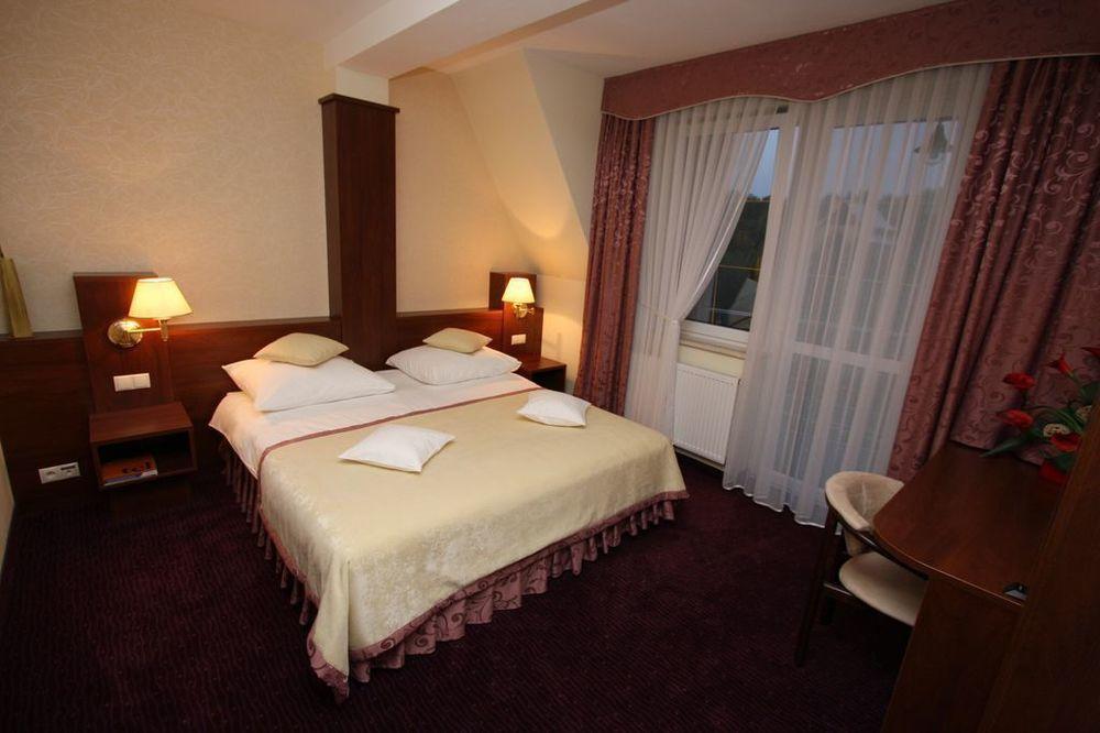 Hotel Na Polboru Sieradz Dış mekan fotoğraf